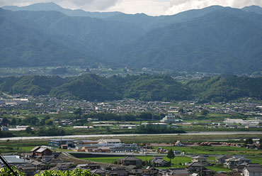 ���]�i�����E�j